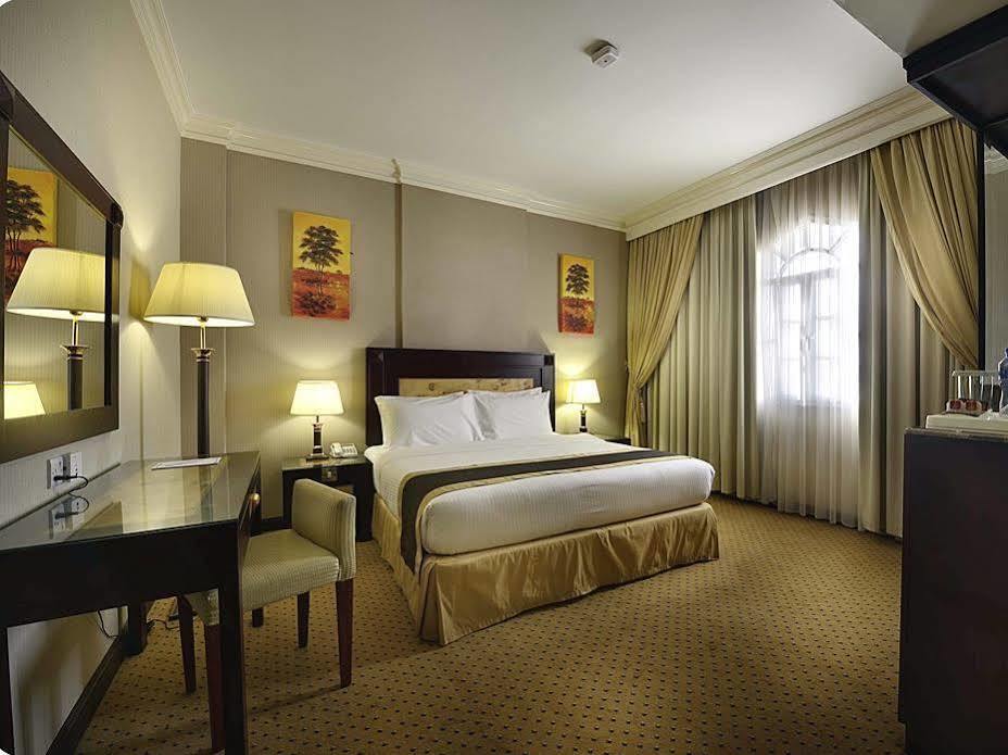 Caesar Hotel Маскат Экстерьер фото